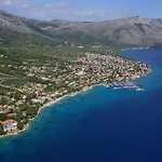 Apartman 1 Bedroom With Terrace *