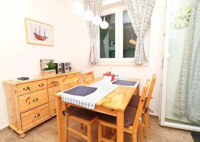 1 Bedroom With Terrace * Orebić
